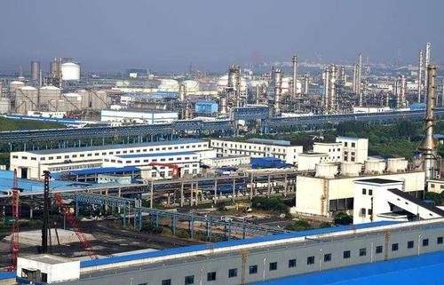 世界首台套3000噸級OMB粉煤加壓氣化爐一次投料成功